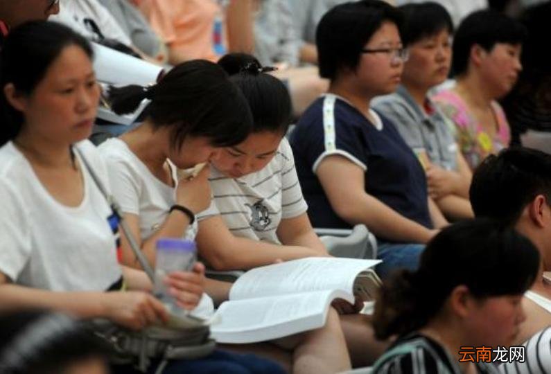 哪个工作工资高又轻松 现在什么工作工资最高