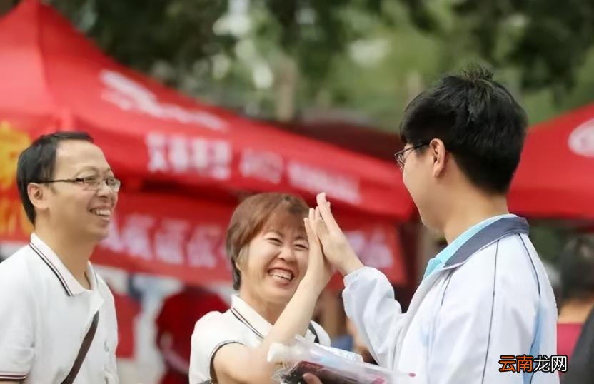 哪个工作工资高又轻松 现在什么工作工资最高