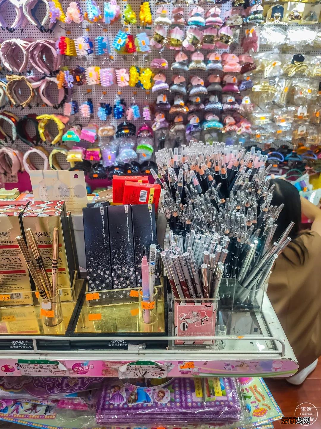 二元店的东西在哪里进货 2元5元10元店配货中心