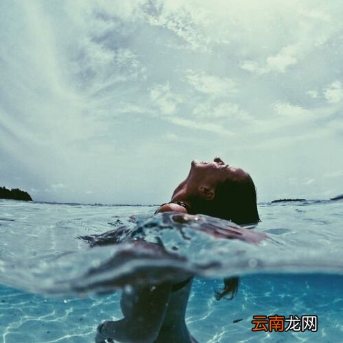痛到骨子里心碎的句子