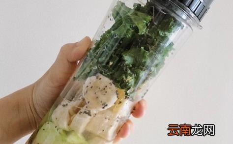 羽衣甘蓝榨汁要去杆吗 羽衣甘蓝榨汁中为什么要放生姜