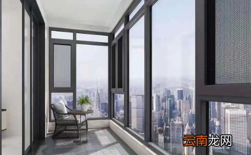 四楼封阳台的玻璃需要考虑抗风压吗 四楼封阳台用单层钢化玻璃安全吗