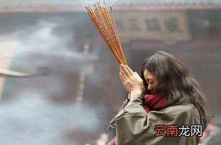 小孩要中考了去庙里拜拜要怎么拜 2022中考去庙里拜有用吗