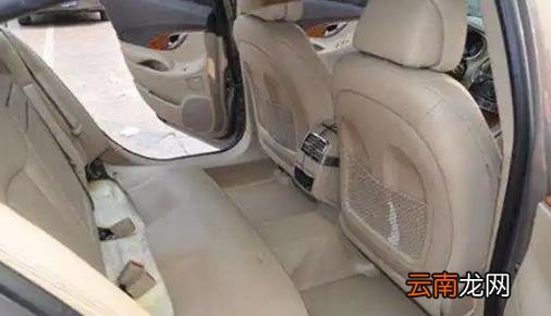 提新车时4s店必须给的6样东西 提新车打死都要这样要赠品