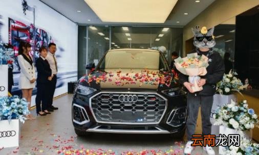 提新车时4s店必须给的6样东西 提新车打死都要这样要赠品