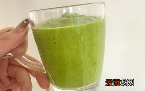羽衣甘蓝榨汁一次放多少 羽衣甘蓝可以直接榨汁吗