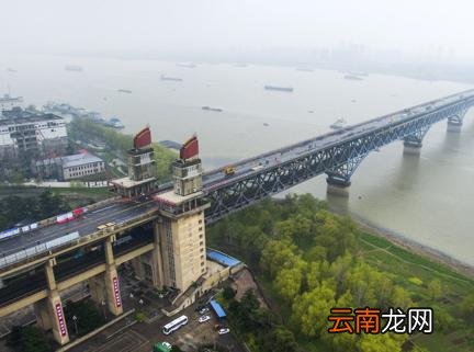 南京长江大桥铁路桥全长大约多少米
