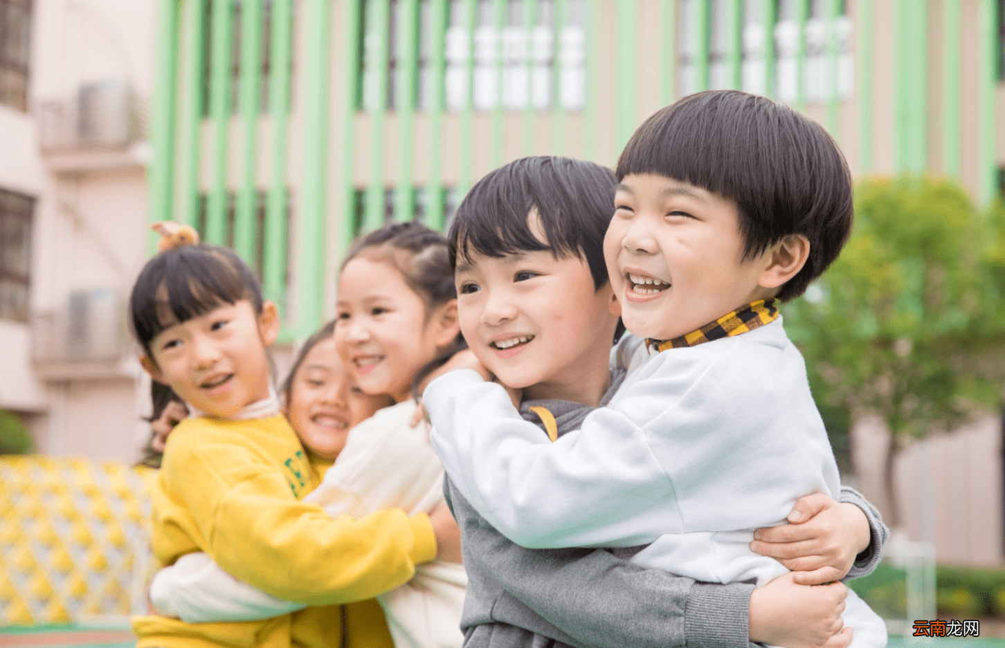 幼儿园被砍死14个儿童