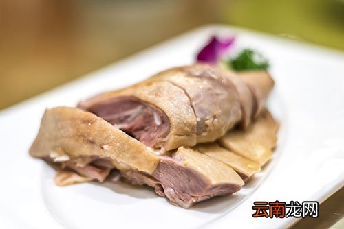 板鸭和盐水鸭区别在哪 板鸭和盐水鸭有什么不同