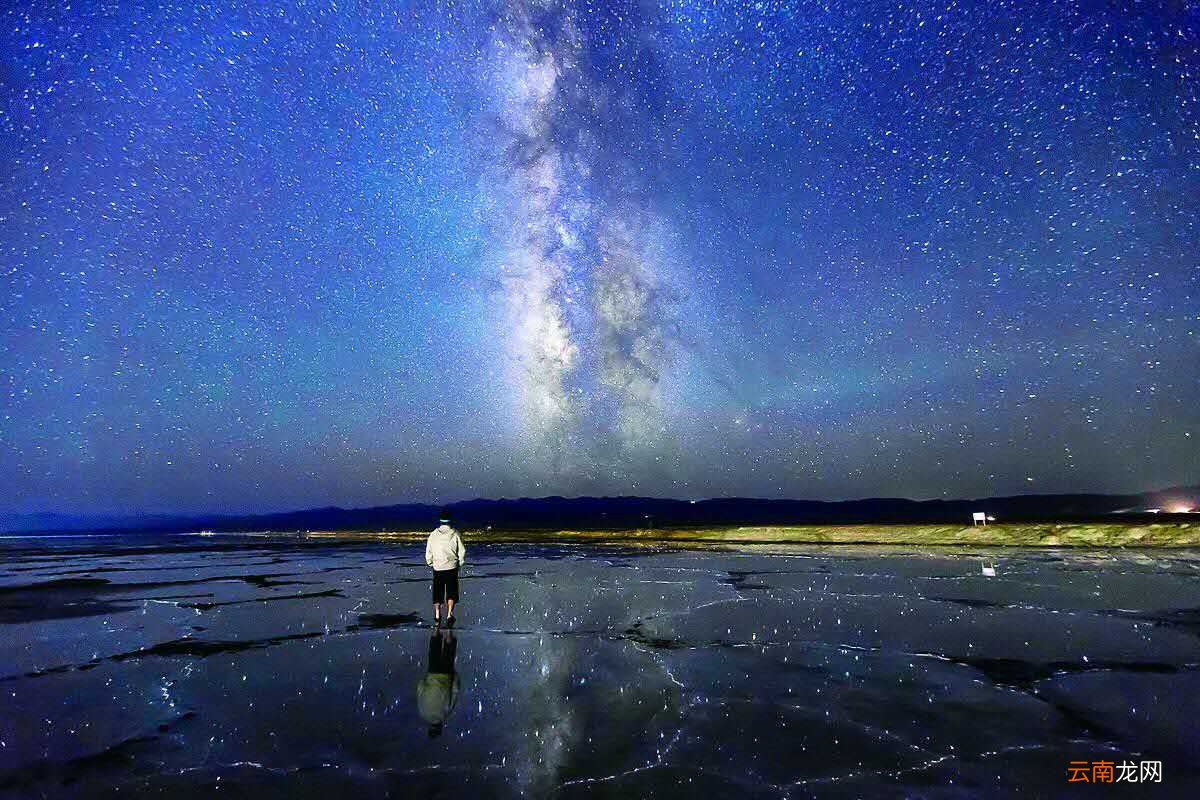 茶卡盐湖在哪里