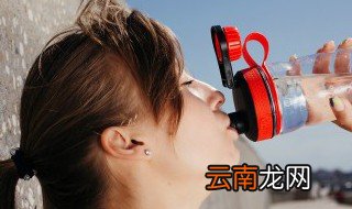 家长送的水杯能收吗,接受别人送的水杯好吗