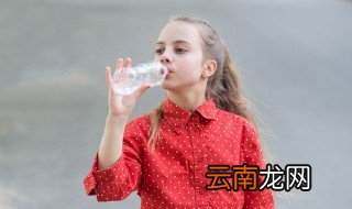 送给女儿杯子刻什么字 送给女儿杯子刻什么字好