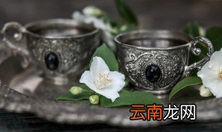 结婚伴手礼可以送碗筷吗 结婚伴手礼适合送杯子吗