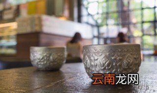 杯子给自己刻字刻什么好看 杯子给自己刻字刻什么好