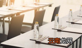 同学聚会水杯刻什么字好 同学聚会水杯刻什么字好呢