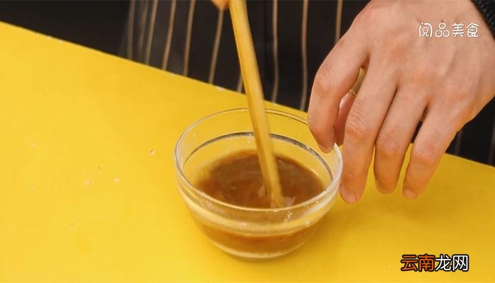 怪味排骨的做法