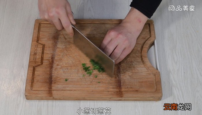 荷叶糯米鸡的做法 荷叶糯米鸡怎么做