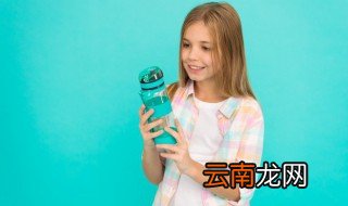 送朋友水杯刻什么字好看 送朋友水杯刻什么字好
