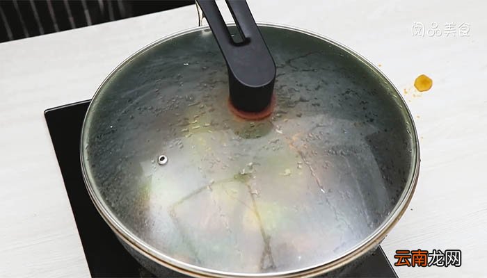 鱿鱼须焖排骨的做法 如何做鱿鱼须焖排骨