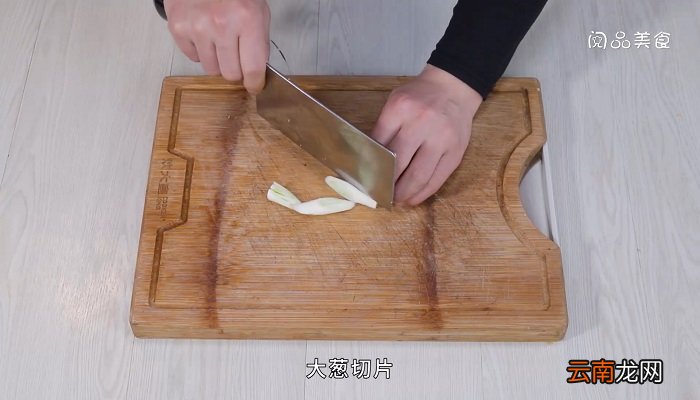 雪里蕻青椒炒墨鱼怎么做雪里蕻青椒炒墨鱼