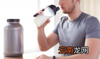 送男朋友水杯刻什么字比较好 女生送男生水杯刻什么字好