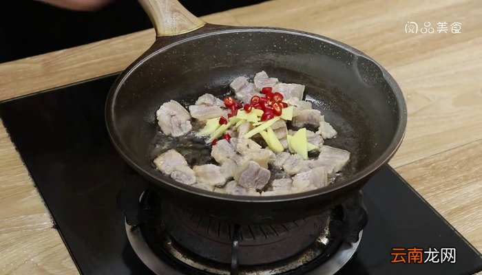 大蒜炒咸肉怎么做 大蒜炒咸肉怎么做好吃