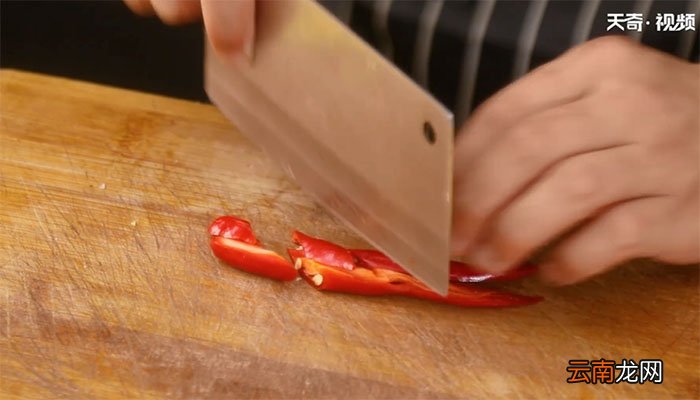 冻豆腐红烧肉的做法 冻豆腐红烧肉怎么做