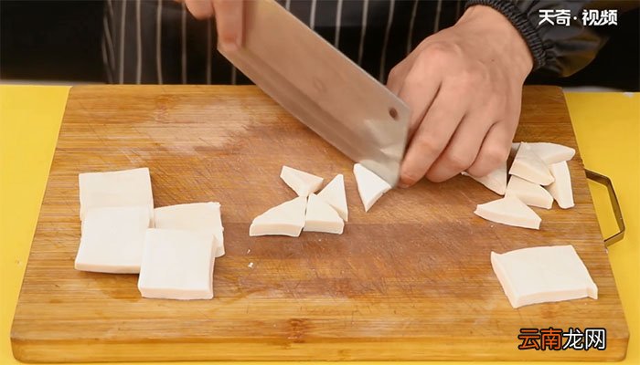 冻豆腐红烧肉的做法 冻豆腐红烧肉怎么做