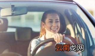 车厢脏了怎么清理 车厢污渍怎么清理干净