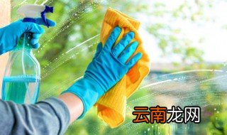 怎样清洗发夹上的污渍 夹层污渍怎么清理干净