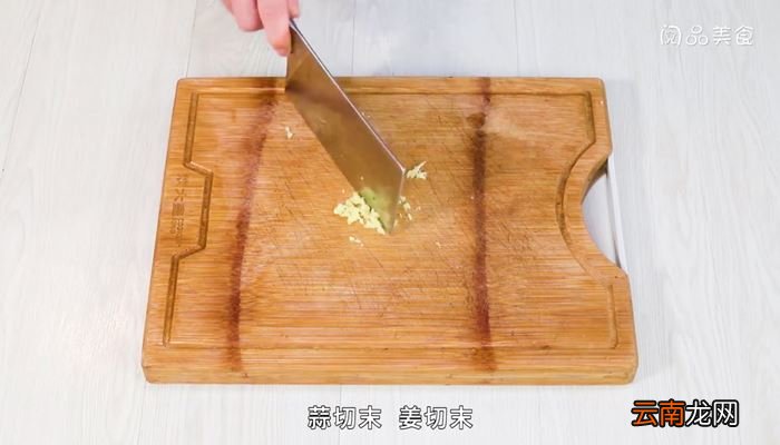 蒜拌秋葵鹌鹑蛋怎么做 蒜拌秋葵鹌鹑蛋的做法