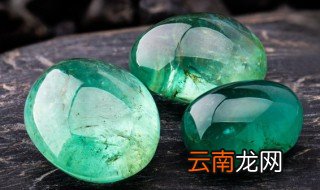 绿色翡翠代表什么爱情，翡翠爱情寓意