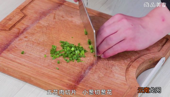 辣白菜炒苕皮 辣白菜炒苕皮怎么做