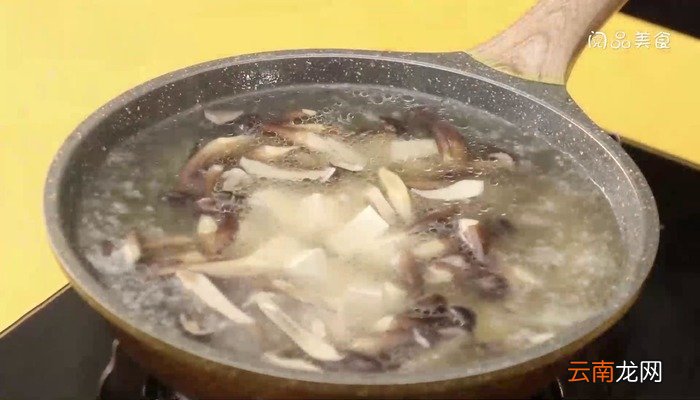 鸡枞菌豆腐汤的做法 鸡枞菌豆腐汤怎么做才好吃