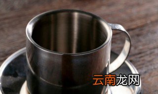 教师节送杯子刻什么字好 送老师杯子刻字刻什么好呢