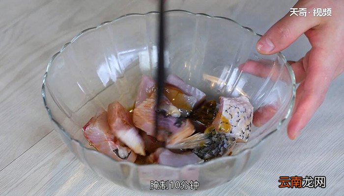 青椒炒鱼块的做法 青椒炒鱼块怎么做
