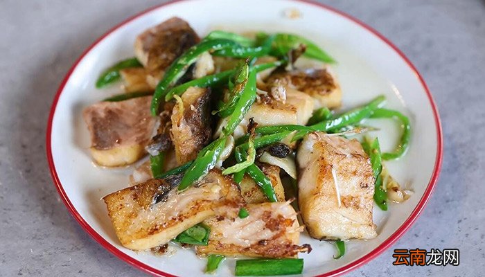 青椒炒鱼块的做法 青椒炒鱼块怎么做