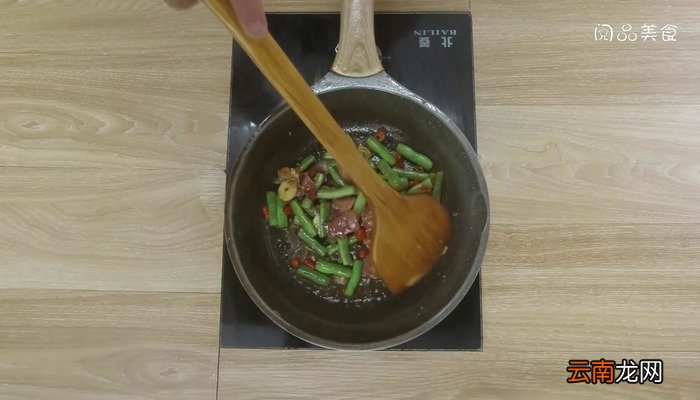 金华火腿炒四季豆的做法 金华火腿炒四季豆怎么做好吃