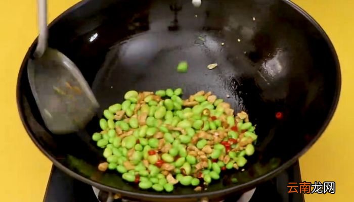辣炒毛豆鸡丁的做法辣炒毛豆鸡丁怎么做