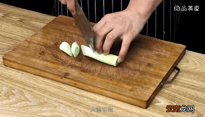 鲍鱼鸡翅煲 鲍鱼鸡翅煲怎么做好吃