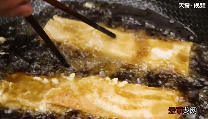 酥炸豆腐卷怎么做 酥炸豆腐卷的做法