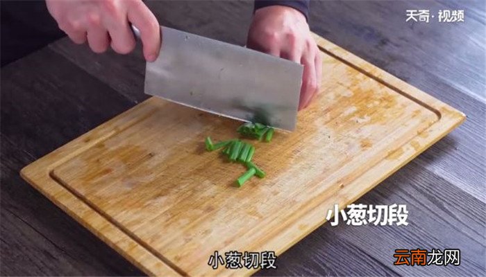 酸菜炒春笋的做法 酸菜炒春笋怎么做