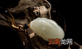 酒柜旁边摆什么落地摆件好看 酒柜旁边摆什么落地摆件