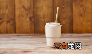 送学生杯子上刻什么字好看 送学生杯子上刻什么字好