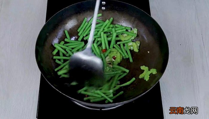 豆角苦瓜怎么炒 豆角苦瓜的做法