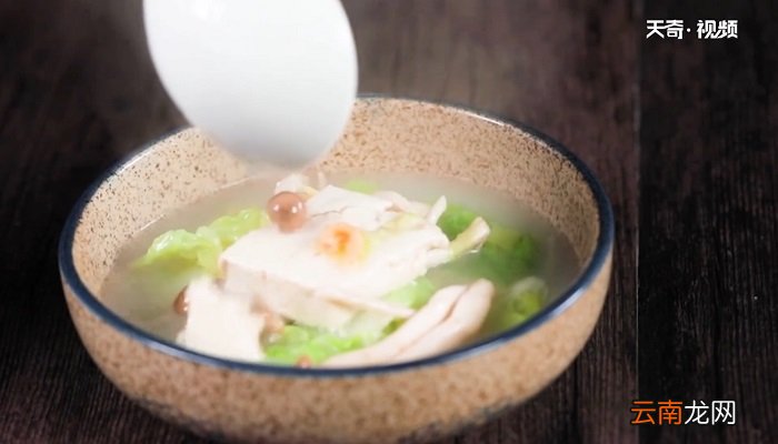 蟹味菇汤豆腐怎么做 蟹味菇汤豆腐咋做
