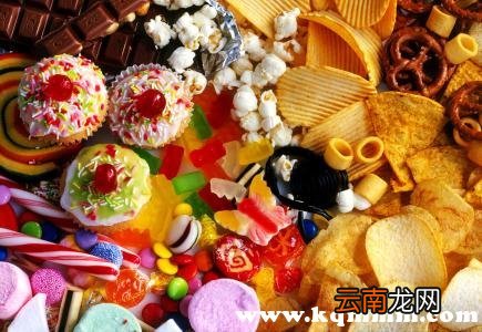 女生爱吃的零食清单一长串，女生爱吃的100种零食名字