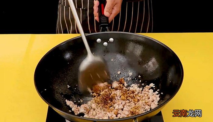 炒熟肉馅包饺子的做法 如何做炒熟肉馅包饺子