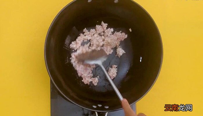 炒熟肉馅包饺子的做法 如何做炒熟肉馅包饺子