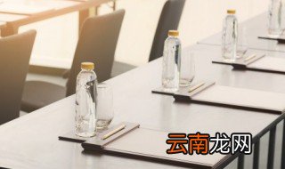 男人水杯刻什么字霸气 男人水杯刻什么字霸气好